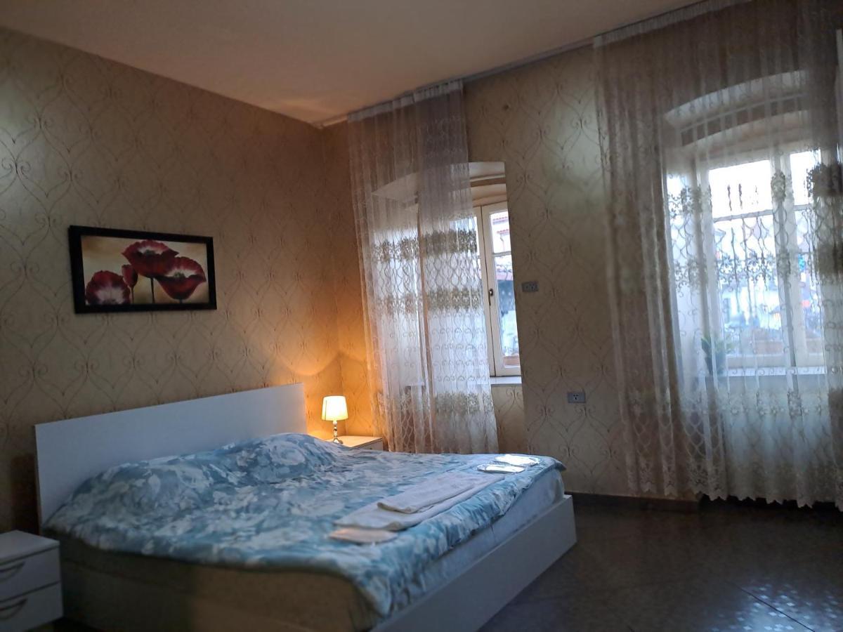 Hotel 6 Old Тбилиси Экстерьер фото