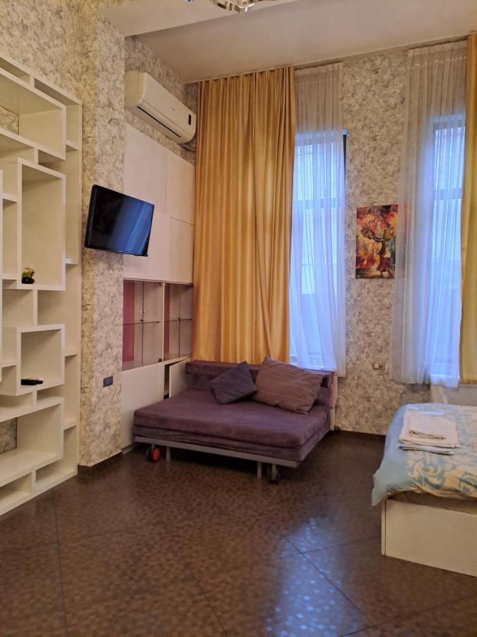 Hotel 6 Old Тбилиси Экстерьер фото